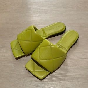 Bottega Veneta Sandals 🔥